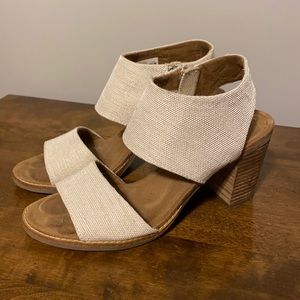 EUC Toms Majorca Heels